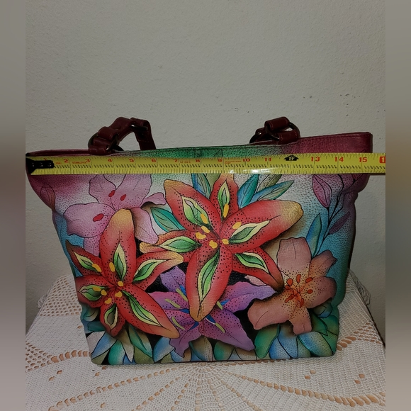 Anuschka Leather Shoulder Bag - Picture 10 of 13